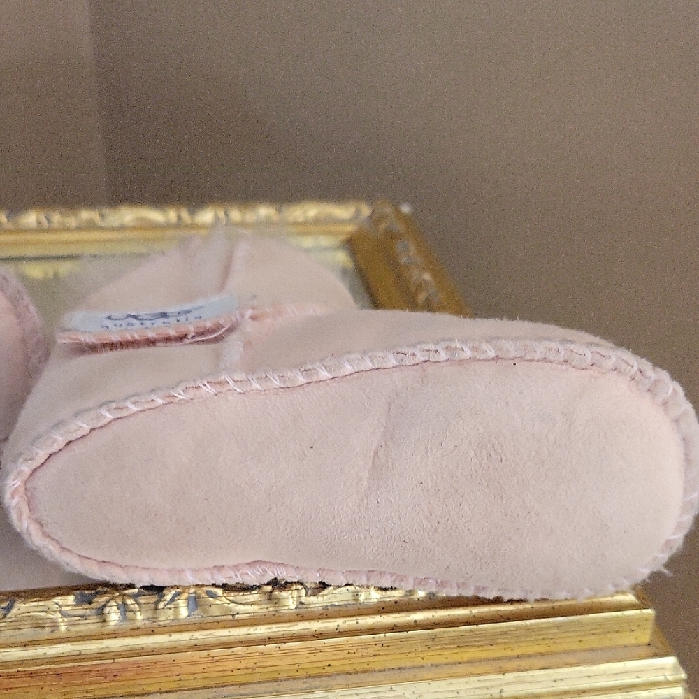 UGG Infant Pink Bootie Slippers Medium 12-18 Months - So Warm - Picture 5 of 10